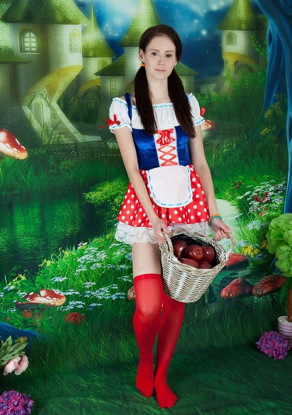 Людмила, 28 лет, 7 размер груди